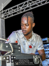 FriendsConnection-5678